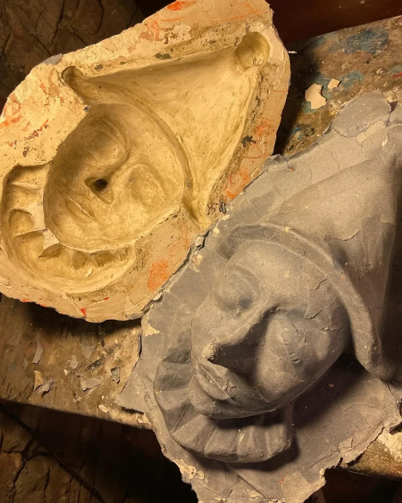 Papier-mâché mask making course at Alice Masks, Florence
